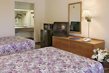 Days Inn By Wyndham Ottawa Pokój zdjęcie