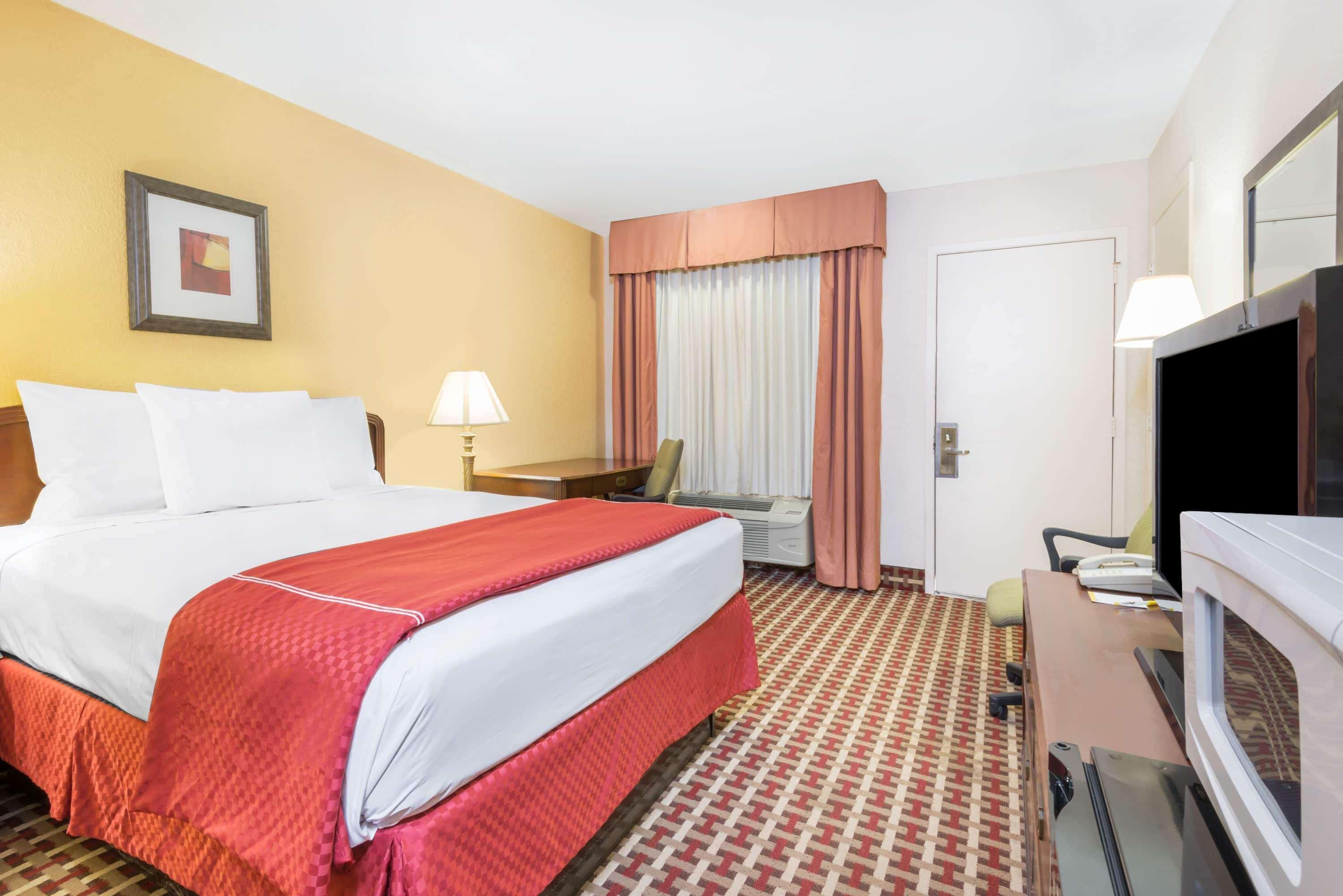 Days Inn By Wyndham Ottawa Zewnętrze zdjęcie