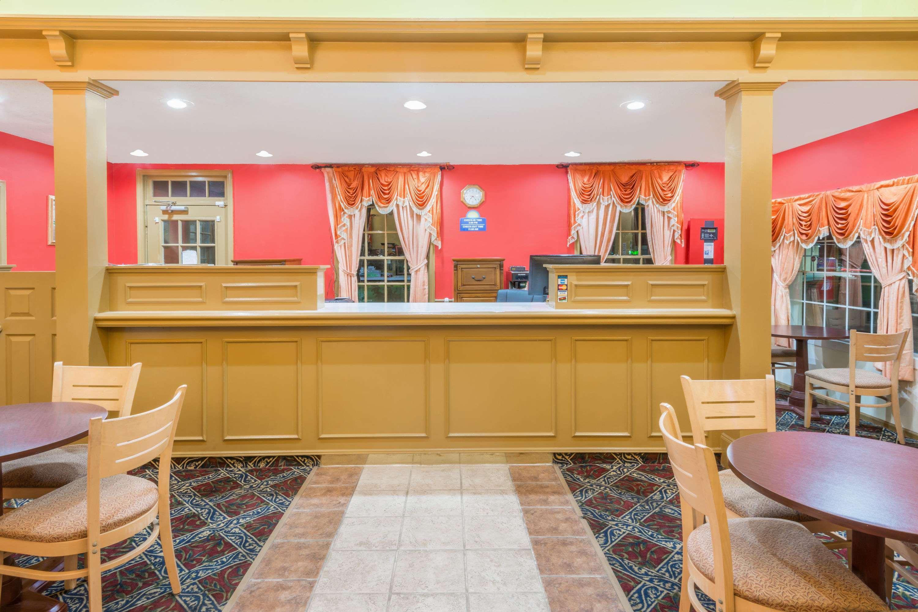 Days Inn By Wyndham Ottawa Zewnętrze zdjęcie
